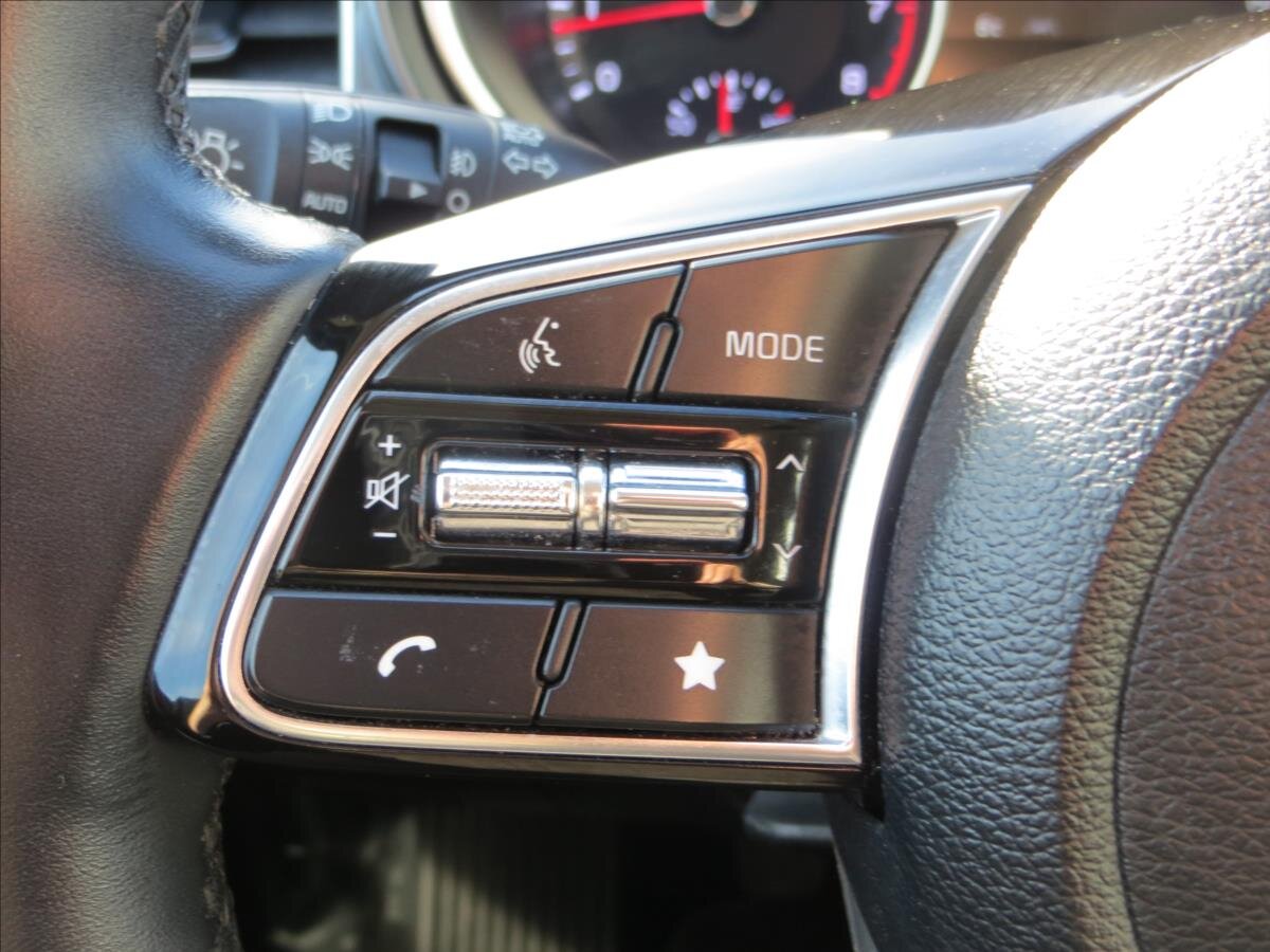 KIA Ceed Hatchback 1,5 l 118 kw