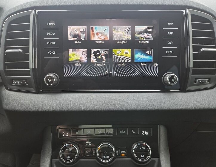 Škoda Karoq SUV 1,5 l 110 kw