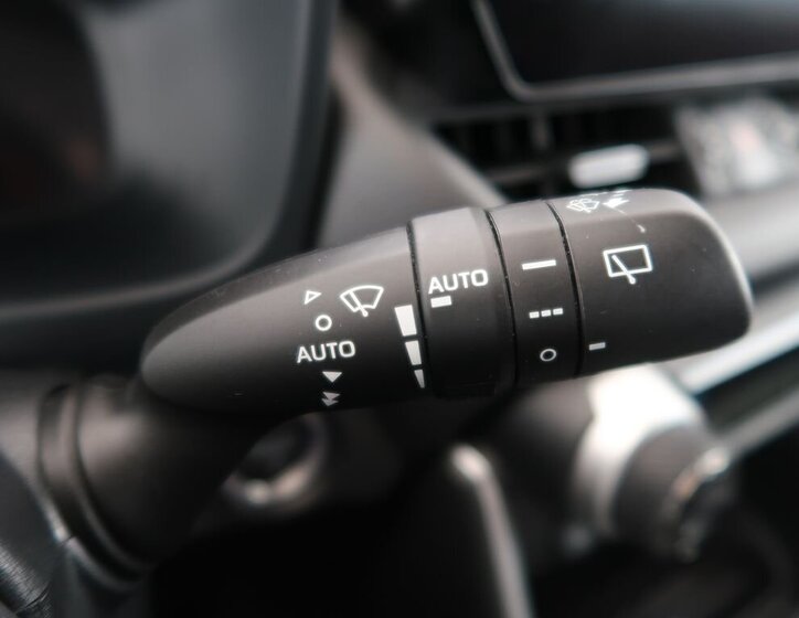 Toyota RAV4 SUV / Terénní 2,5 l 131 kw