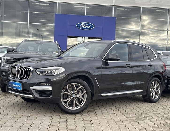 BMW X3 SUV / Terénní 2,0 l 185 kw