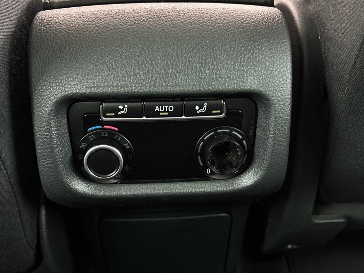 Volkswagen Sharan MPV 2,0 l 103 kw