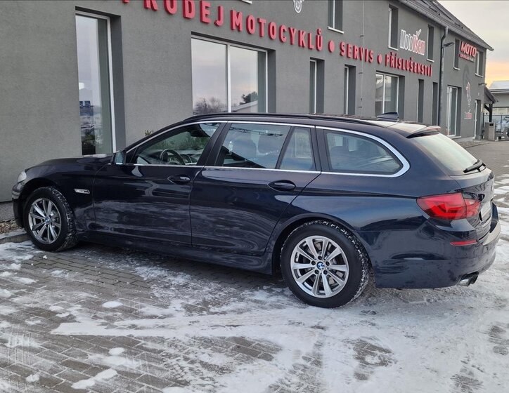 BMW Řada 5 Kombi 2,0 l 135 kw