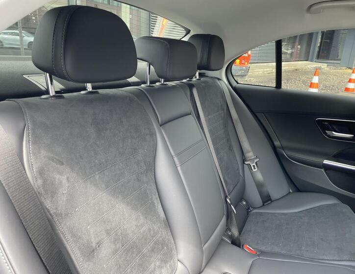 Mercedes-Benz Třídy C 16