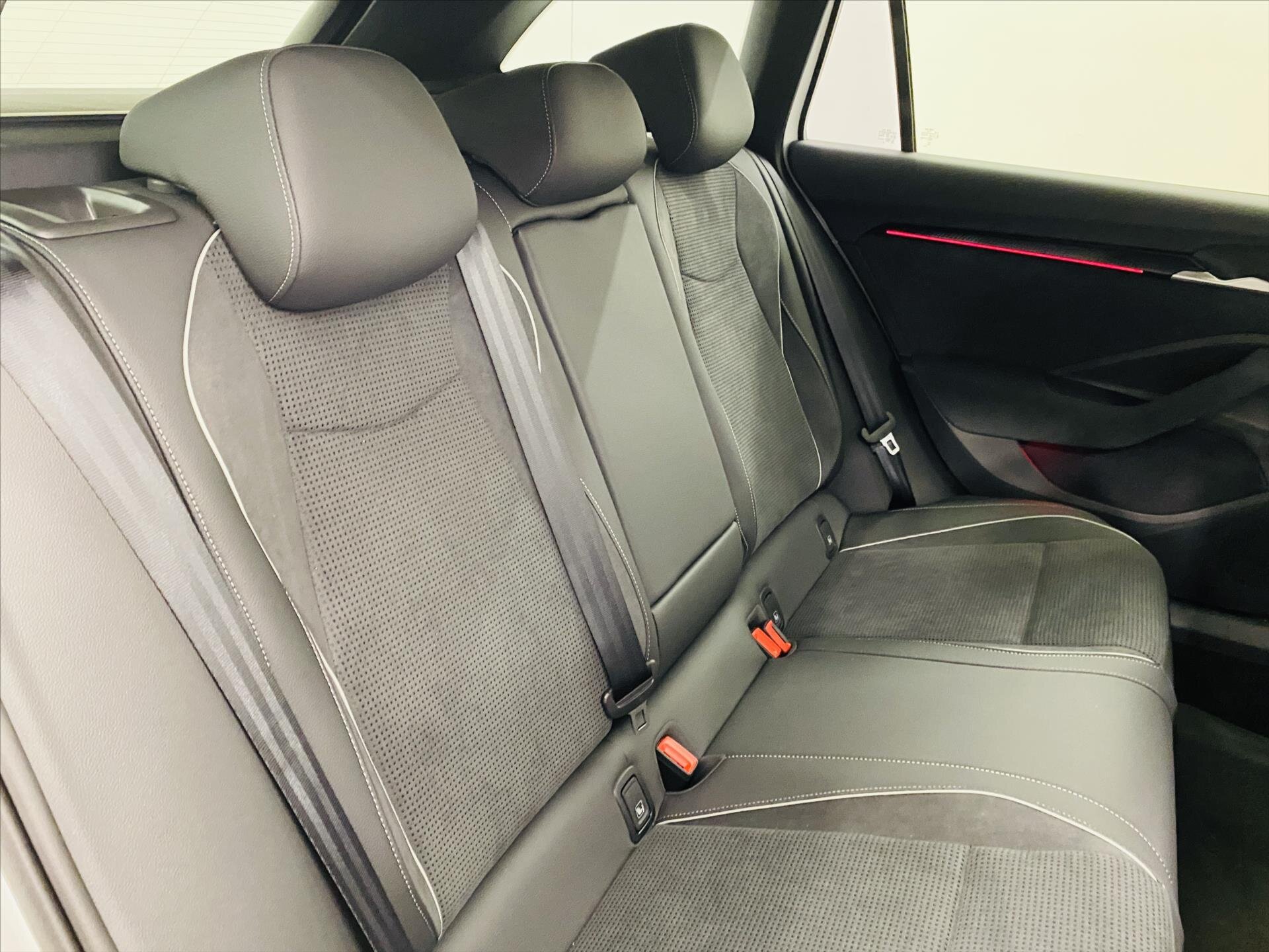 Škoda Superb Kombi 2,0 l 110 kw