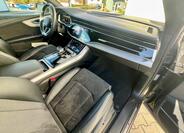 Audi SQ8 21