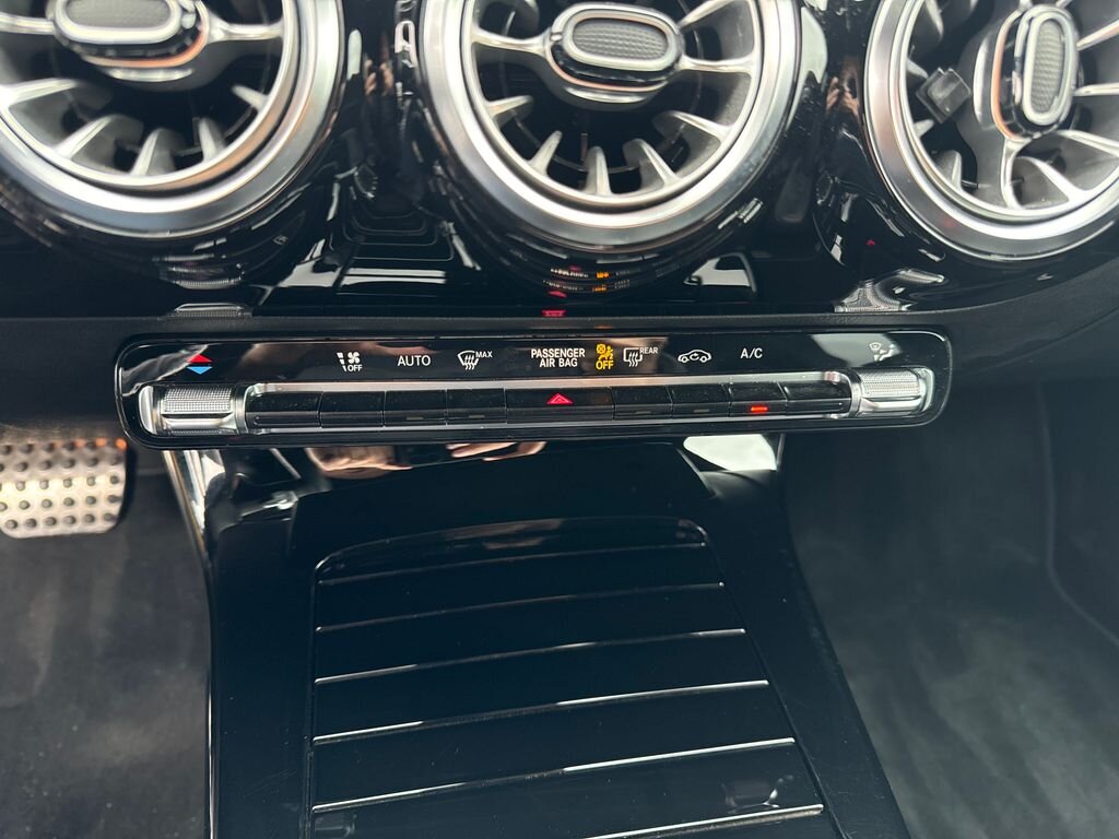 Mercedes-Benz CLA Kupé 1,3 l 100 kw