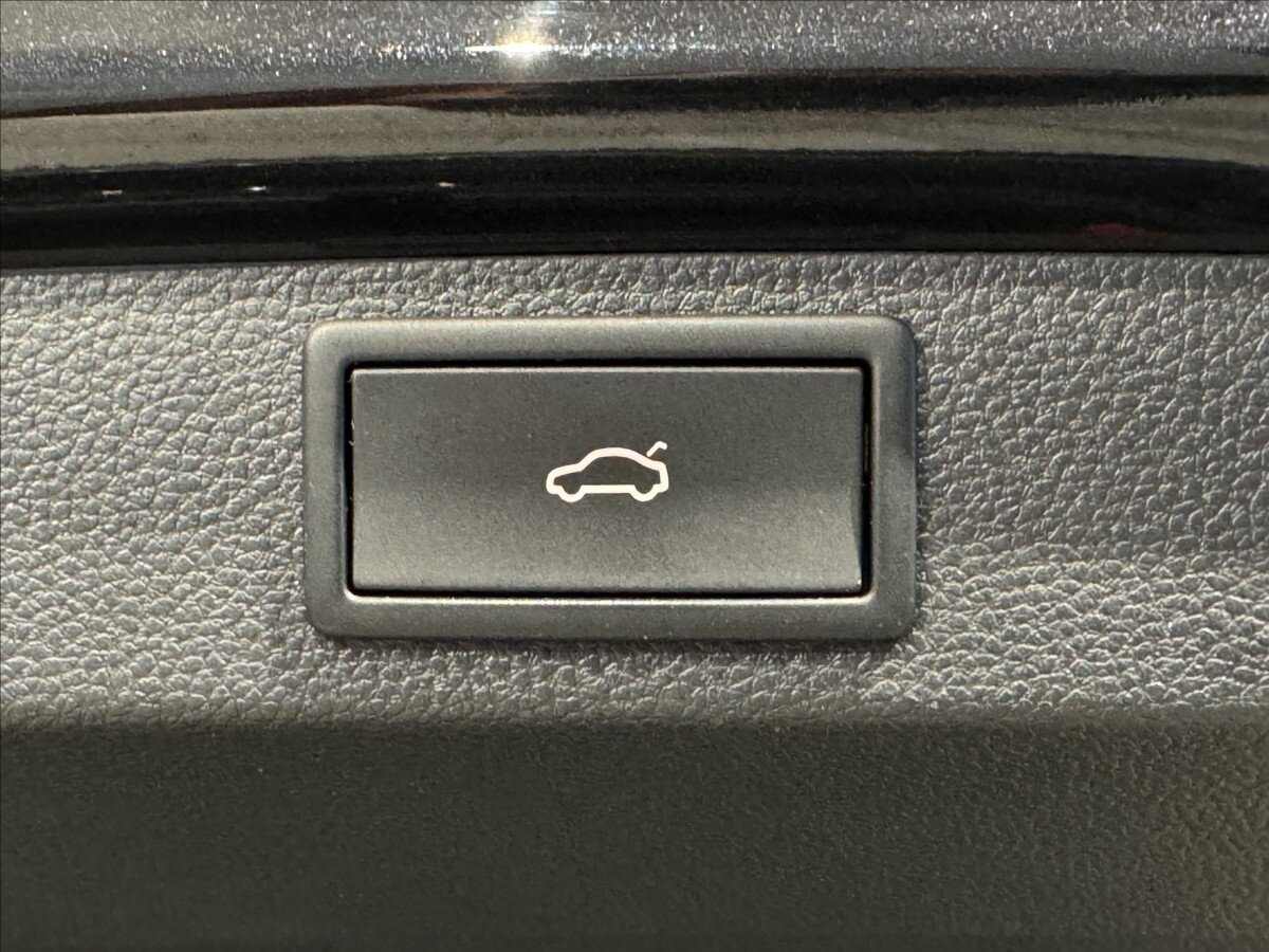 Škoda Karoq SUV / Terénní 2,0 l 85 kw