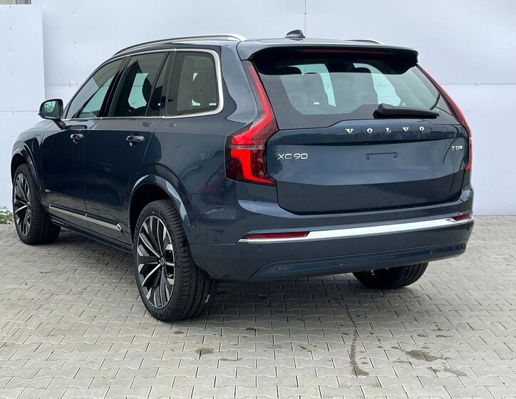 Volvo XC90 8