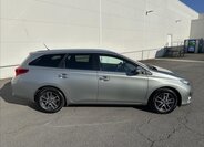 Toyota Auris Kombi 1,6 l 98 kw