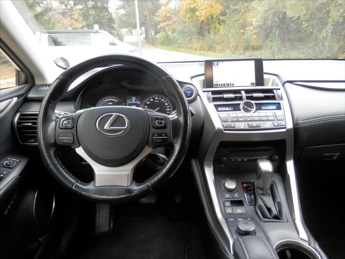 Lexus NX 300h