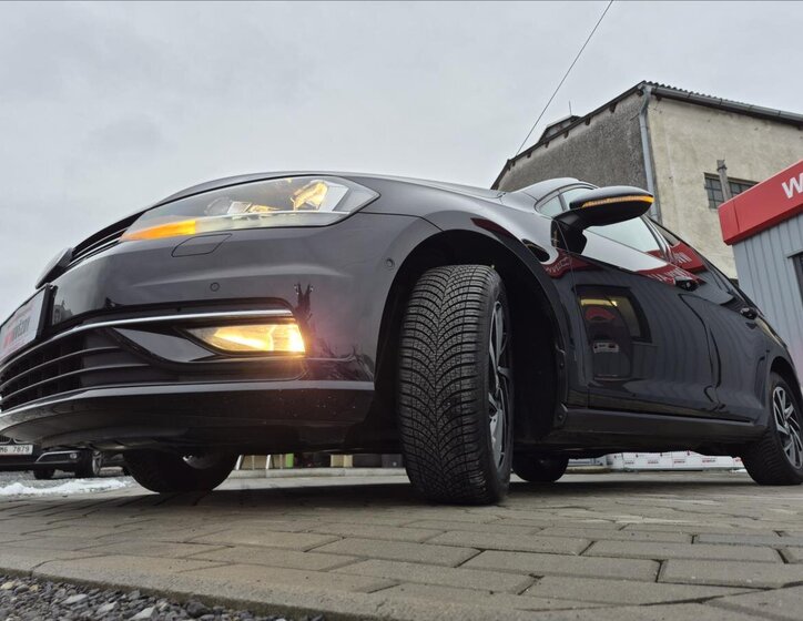 Volkswagen Golf Kombi 1,5 l 110 kw