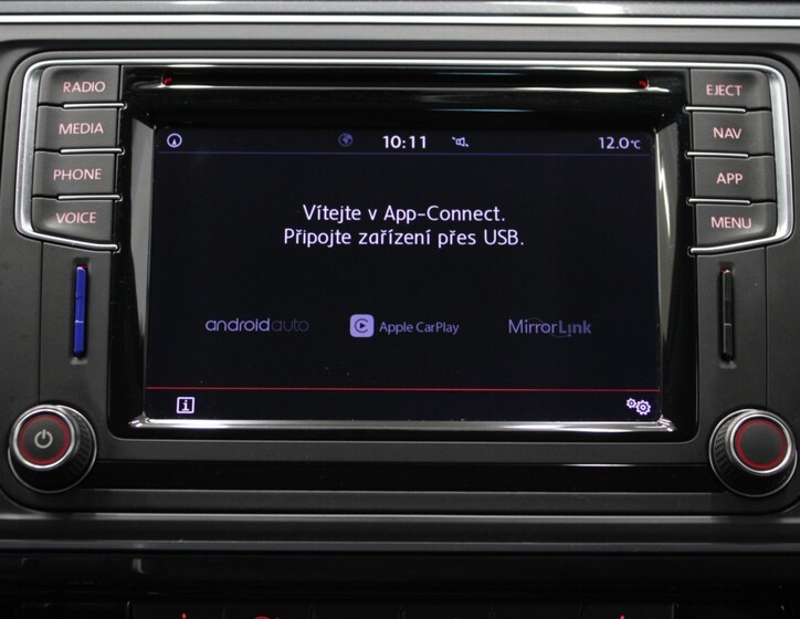 Volkswagen Multivan 13