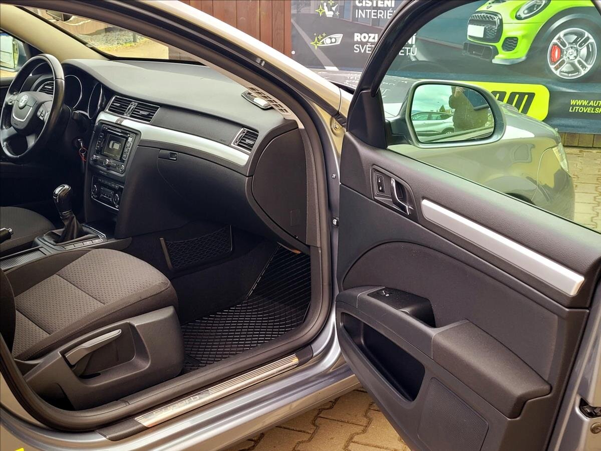 Škoda Superb Kombi 1,8 l 118 kw