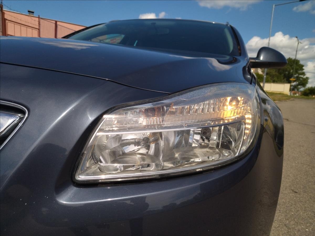 Opel Insignia Kombi 1,8 l 103 kw