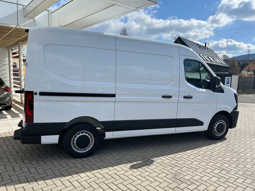 Nissan Interstar Skříň 2,0 l 96 kw