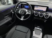Mercedes-Benz Třídy A Sedan / Limuzína 1,3 l 100 kw