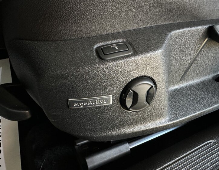 Volkswagen Golf Kombi 2,0 l 135 kw