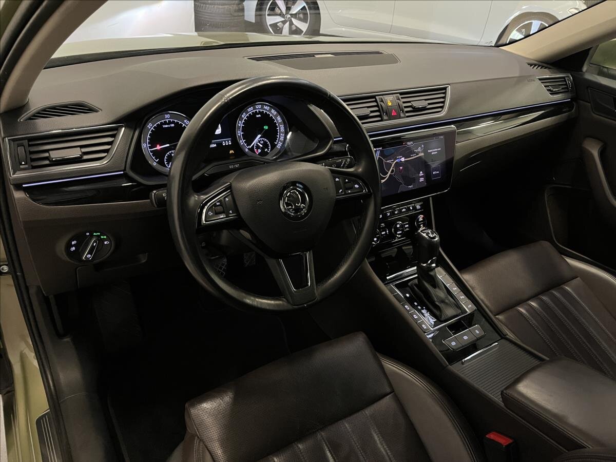 Škoda Superb Liftback 2,0 l 140 kw