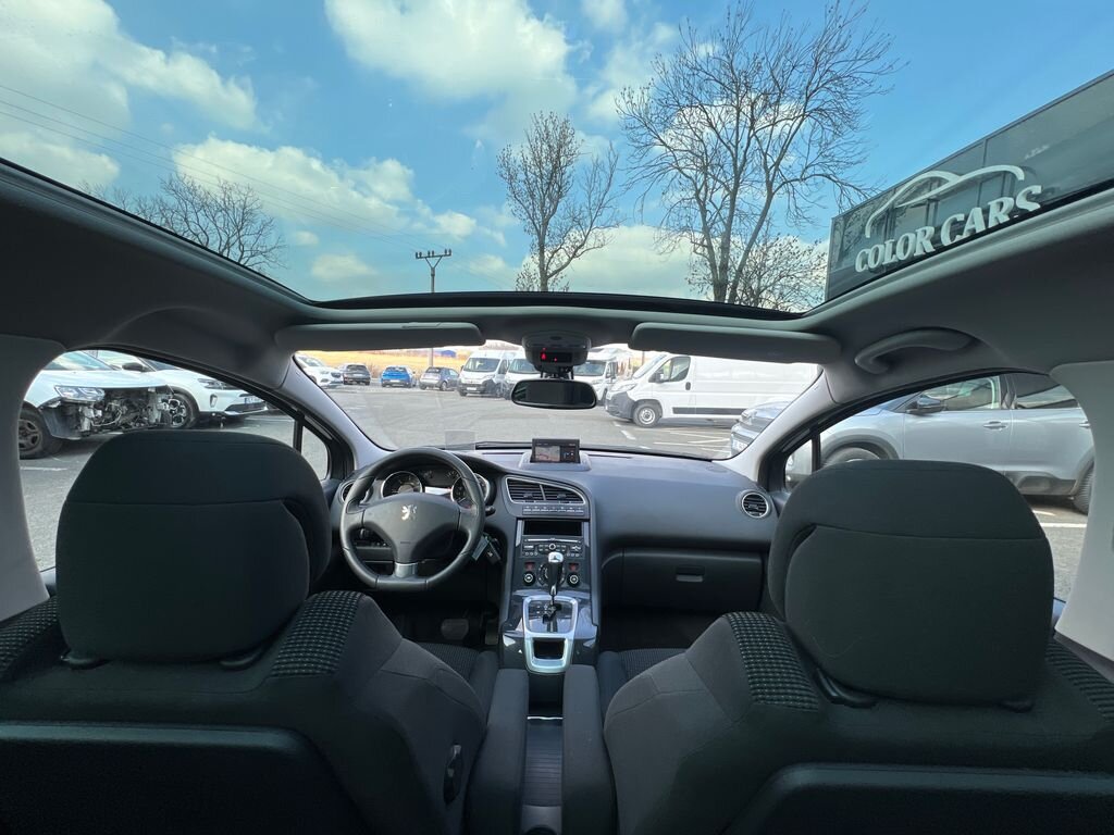 Peugeot 5008 MPV 2,0 l 120 kw