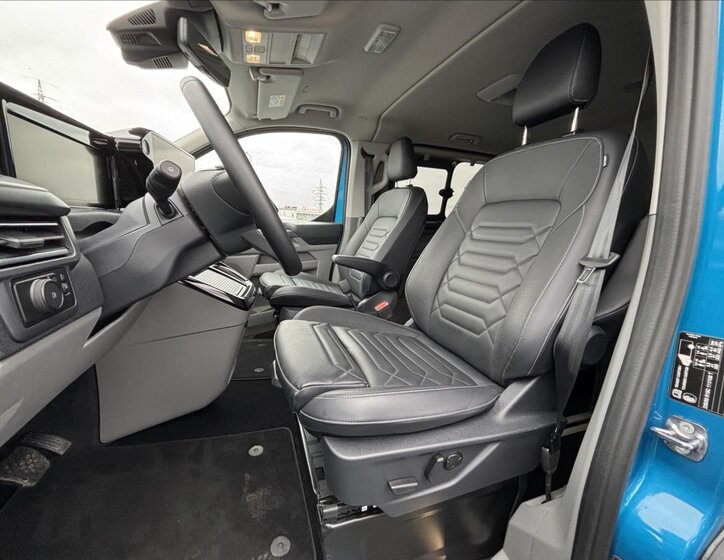 Ford Tourneo Custom MPV 0,0 160 kw