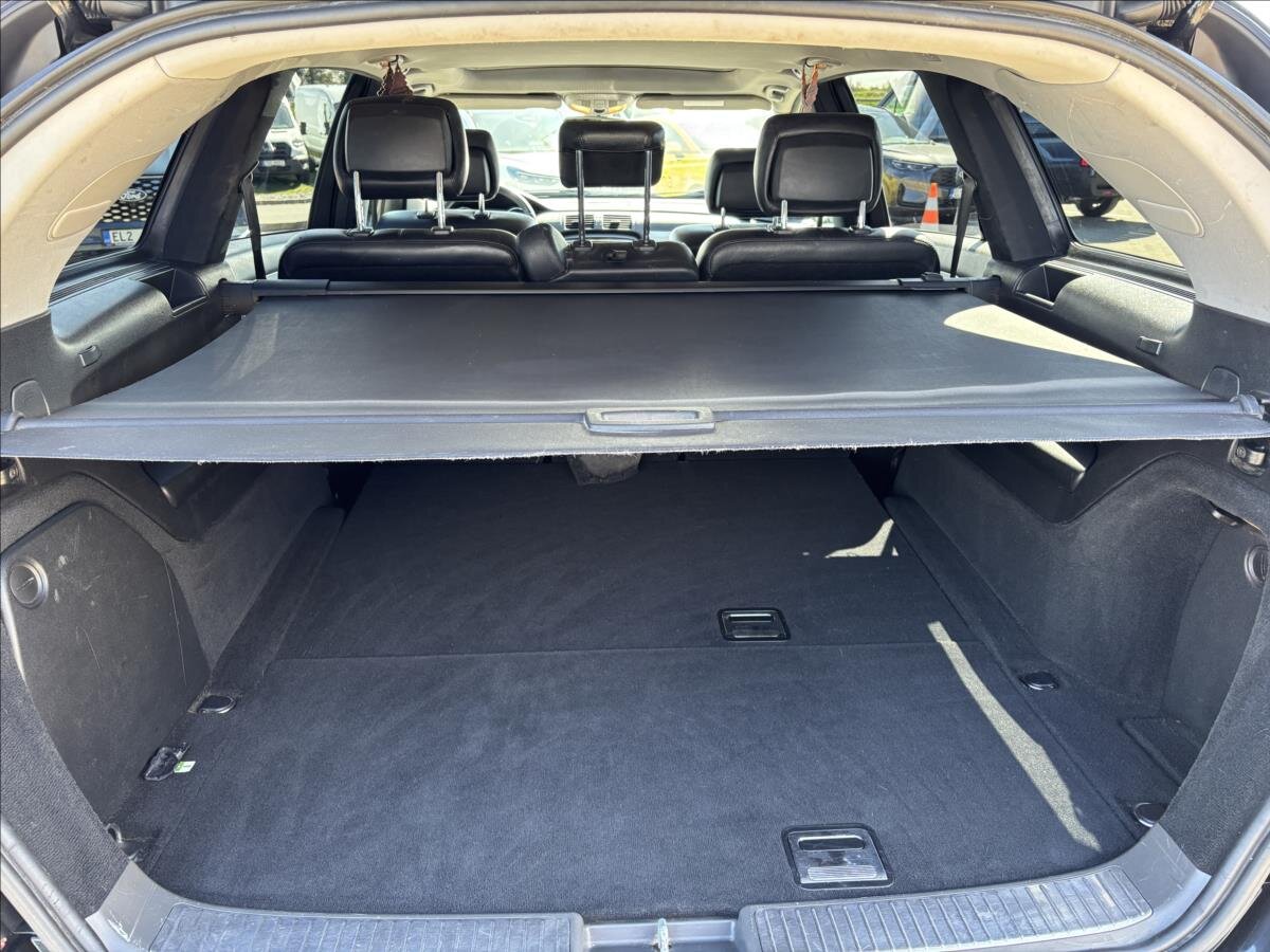 Mercedes-Benz Třídy R Kombi 3,0 l 165 kw