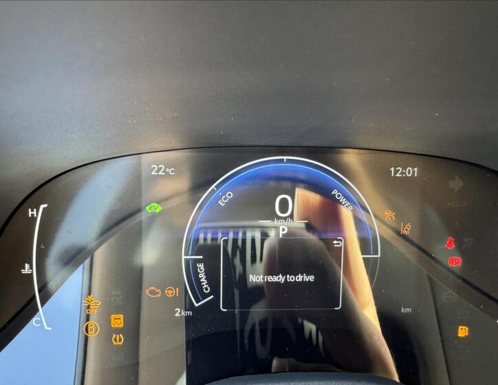 Toyota Yaris Cross 13