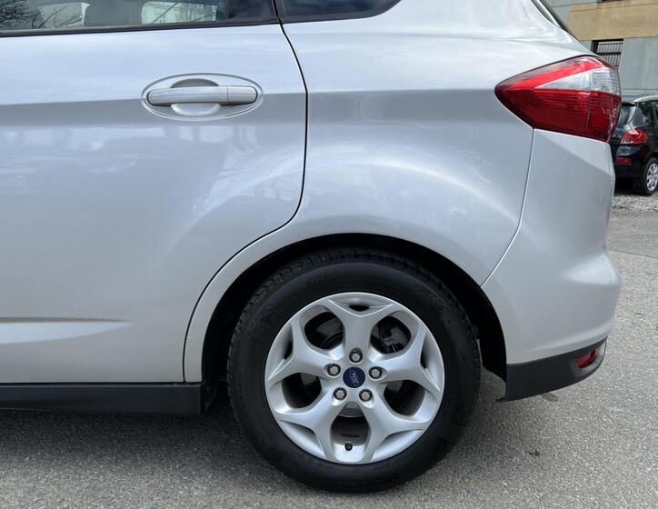 Ford C-MAX 28
