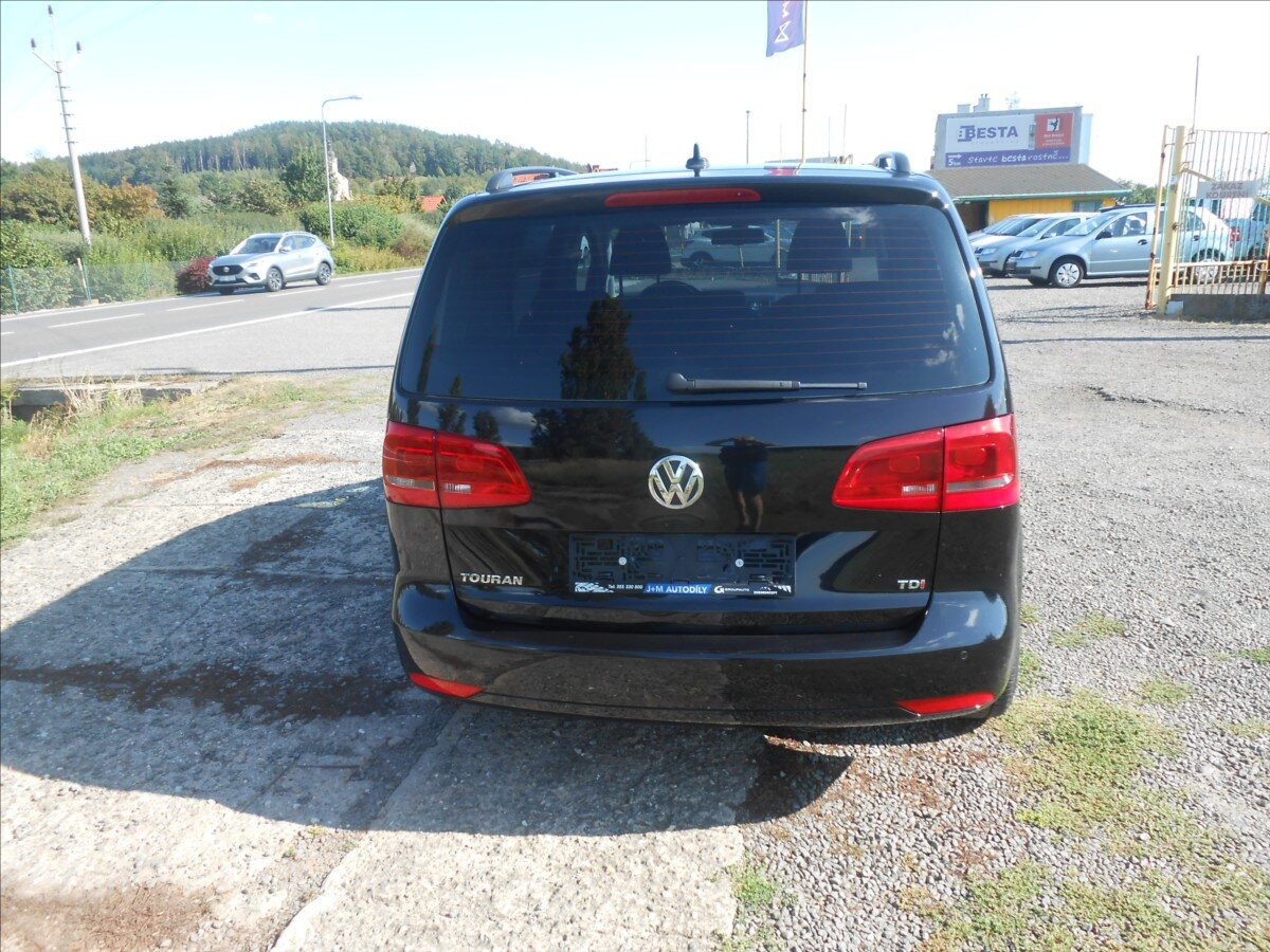 Volkswagen Touran MPV 1,6 l 77 kw