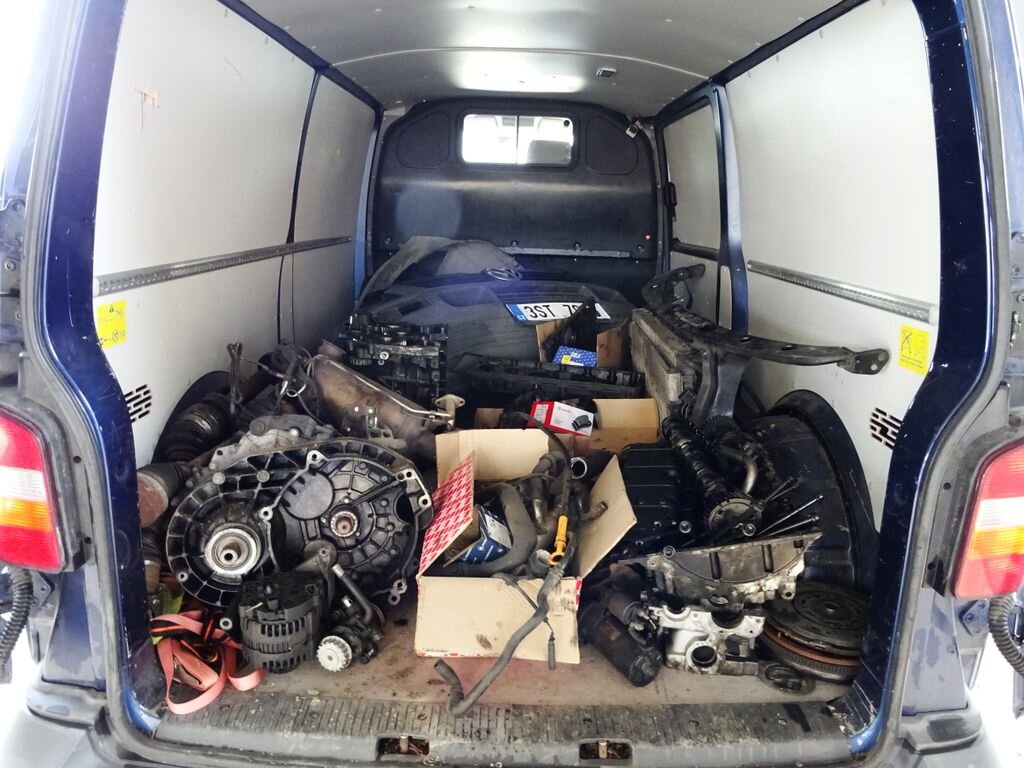 Volkswagen Transporter Skříň 2,5 l 96 kw