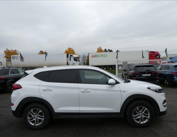 Hyundai Tucson 12