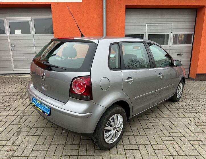 Volkswagen Polo 2