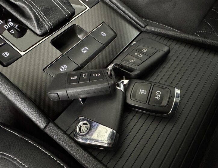 Škoda Superb Kombi 1,4 l 160 kw