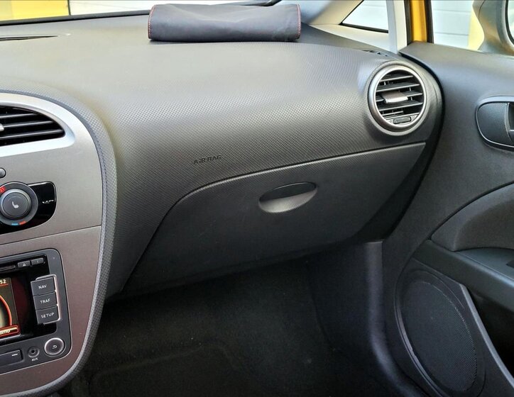 Seat Leon Hatchback 2,0 l 185 kw