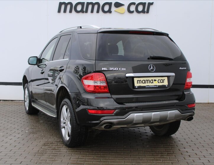 Mercedes-Benz Třídy M SUV / Terénní 3,0 l 165 kw