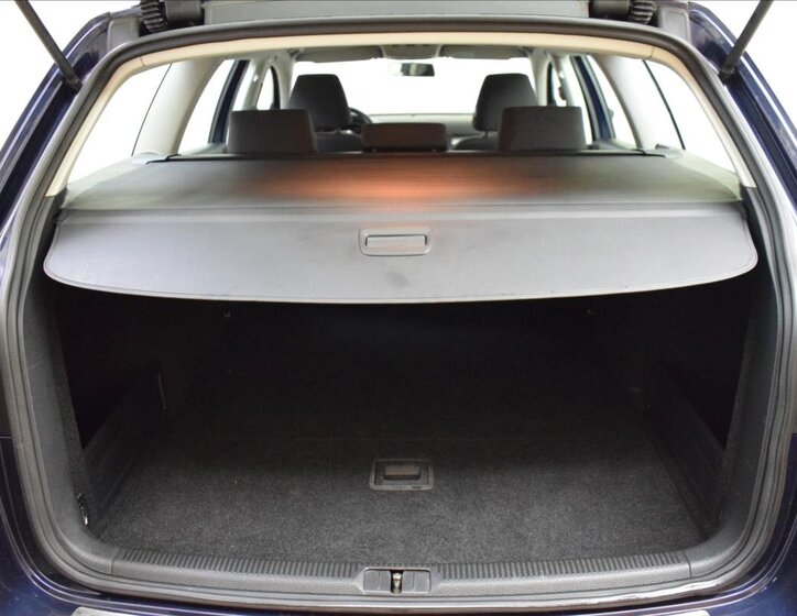 Volkswagen Passat Kombi 2,0 l 103 kw