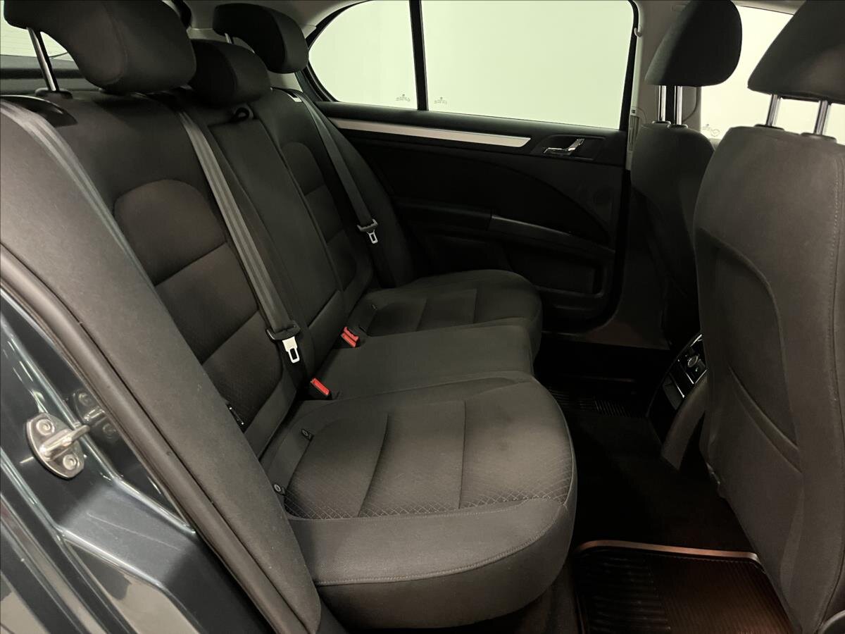 Škoda Superb Liftback 2,0 l 103 kw