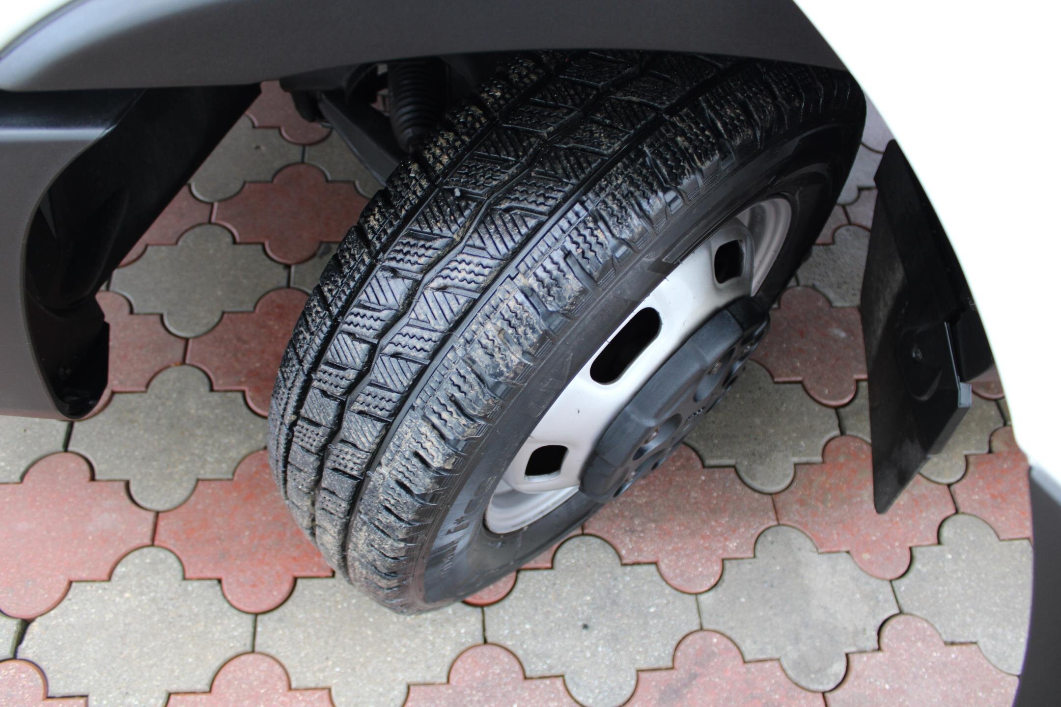 Iveco Daily Skříň 2,3 l 115 kw