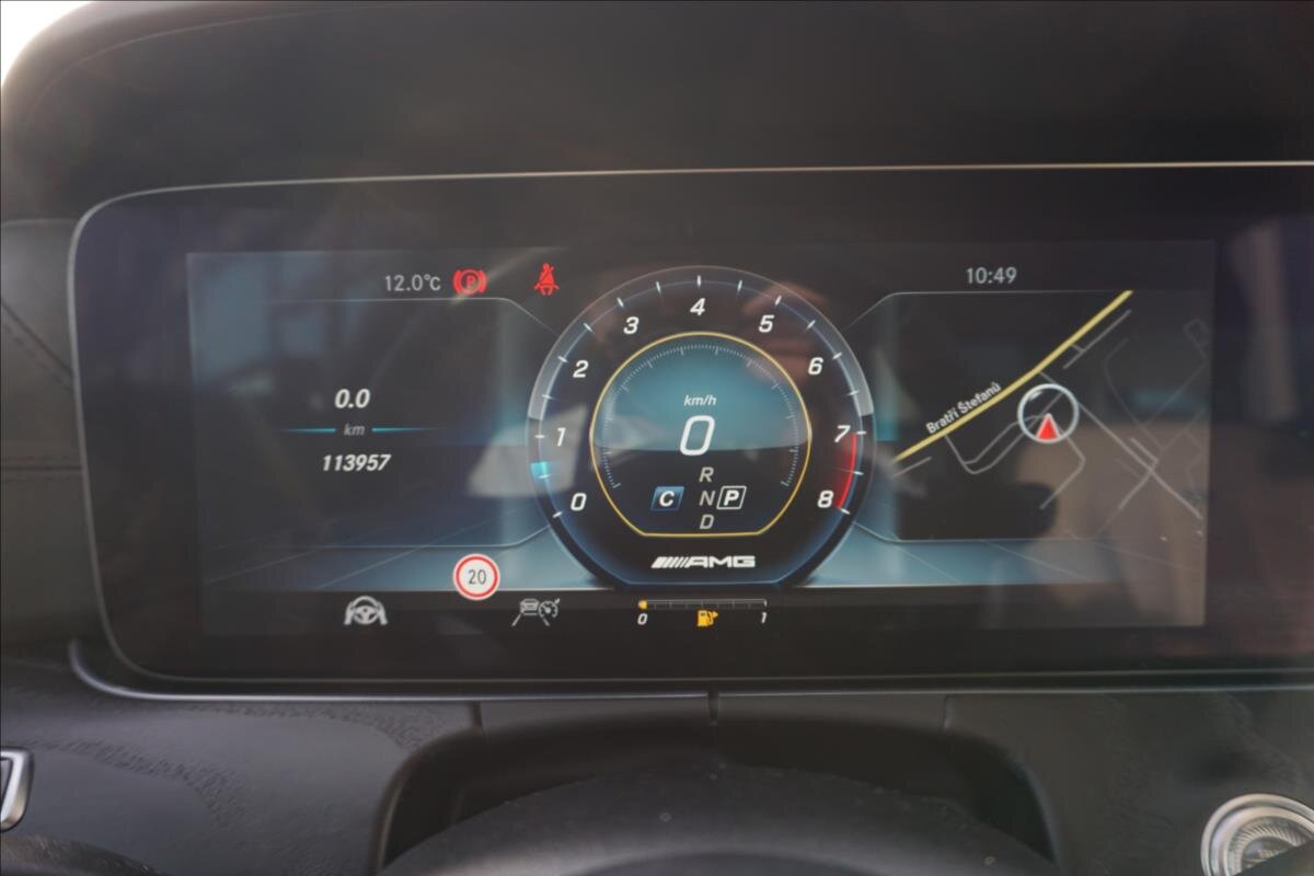 Mercedes-Benz Třídy E Sedan 4,0 l 450 kw