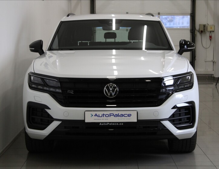 Volkswagen Touareg 2