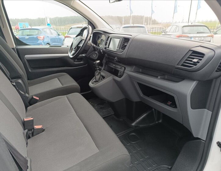 Opel Vivaro MPV 2,0 l 106 kw