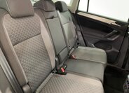 Volkswagen Tiguan 7