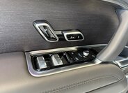 Land Rover Range Rover SUV / Terénní 4,4 l 390 kw