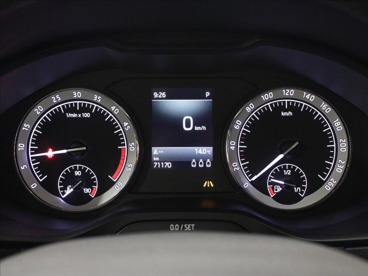 Škoda Karoq SUV / Terénní 2,0 l 110 kw