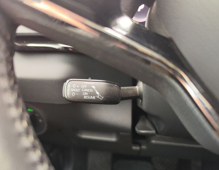 Škoda Karoq SUV 1,5 l 110 kw