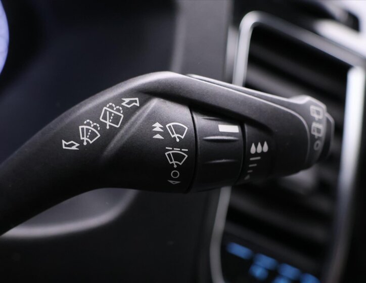 Ford Tourneo Custom Kombi 2,0 l 95 kw