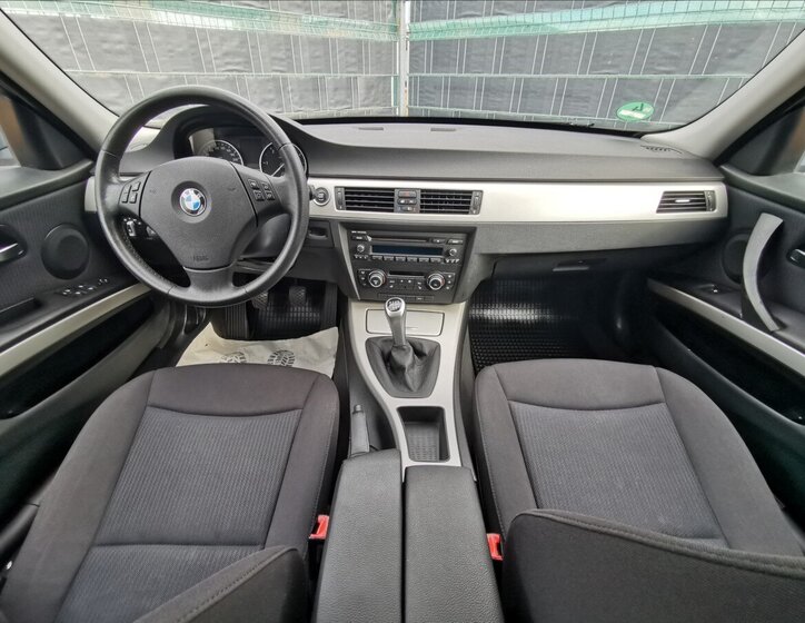 BMW Řada 3 Sedan 2,0 l 85 kw