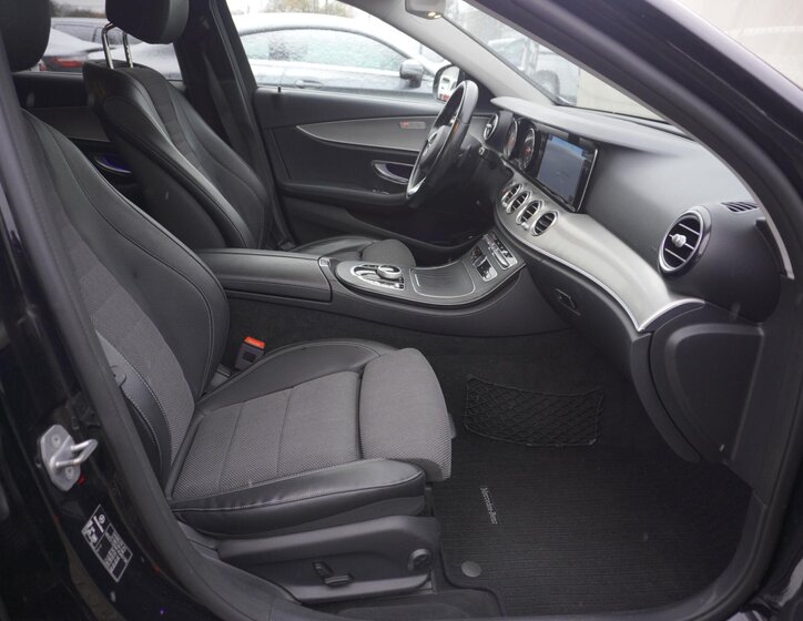 Mercedes-Benz Třídy E Kombi 2,0 l 143 kw