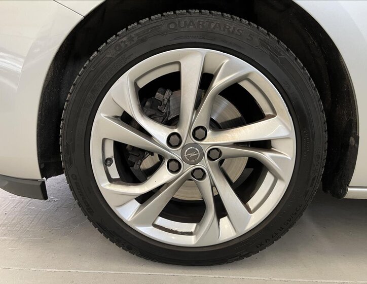 Opel Astra Hatchback 1,6 l 118 kw