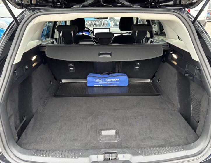 Ford Focus Kombi 999,0 92 kw