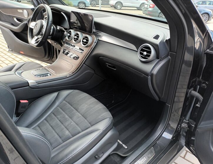 Mercedes-Benz GLC SUV / Terénní 2,0 l 180 kw